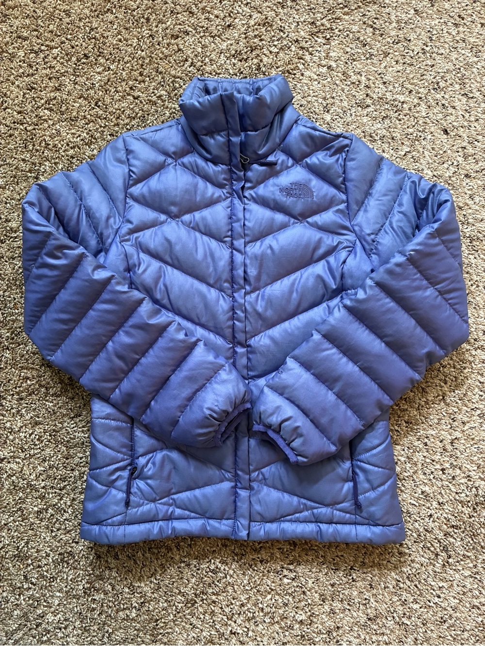 The North Face 550 Lightweight Quilted Goosedown Puffer Jacket